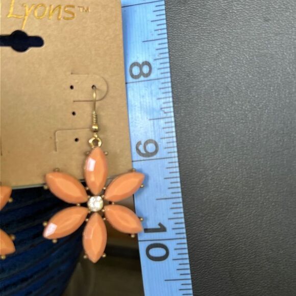 Erica Lyons Fashion Earrings Floral Dangle - Picture 3 of 8